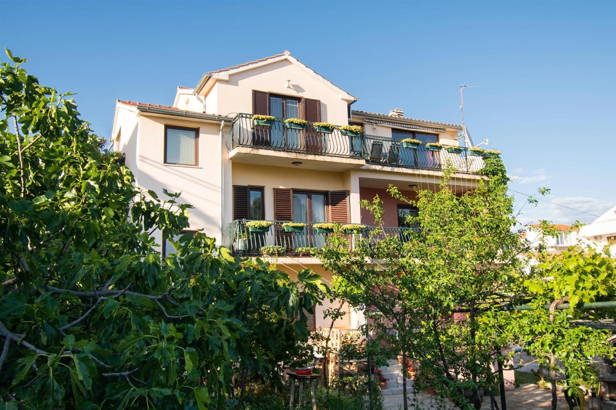 Apartments Green Garden Водице Экстерьер фото