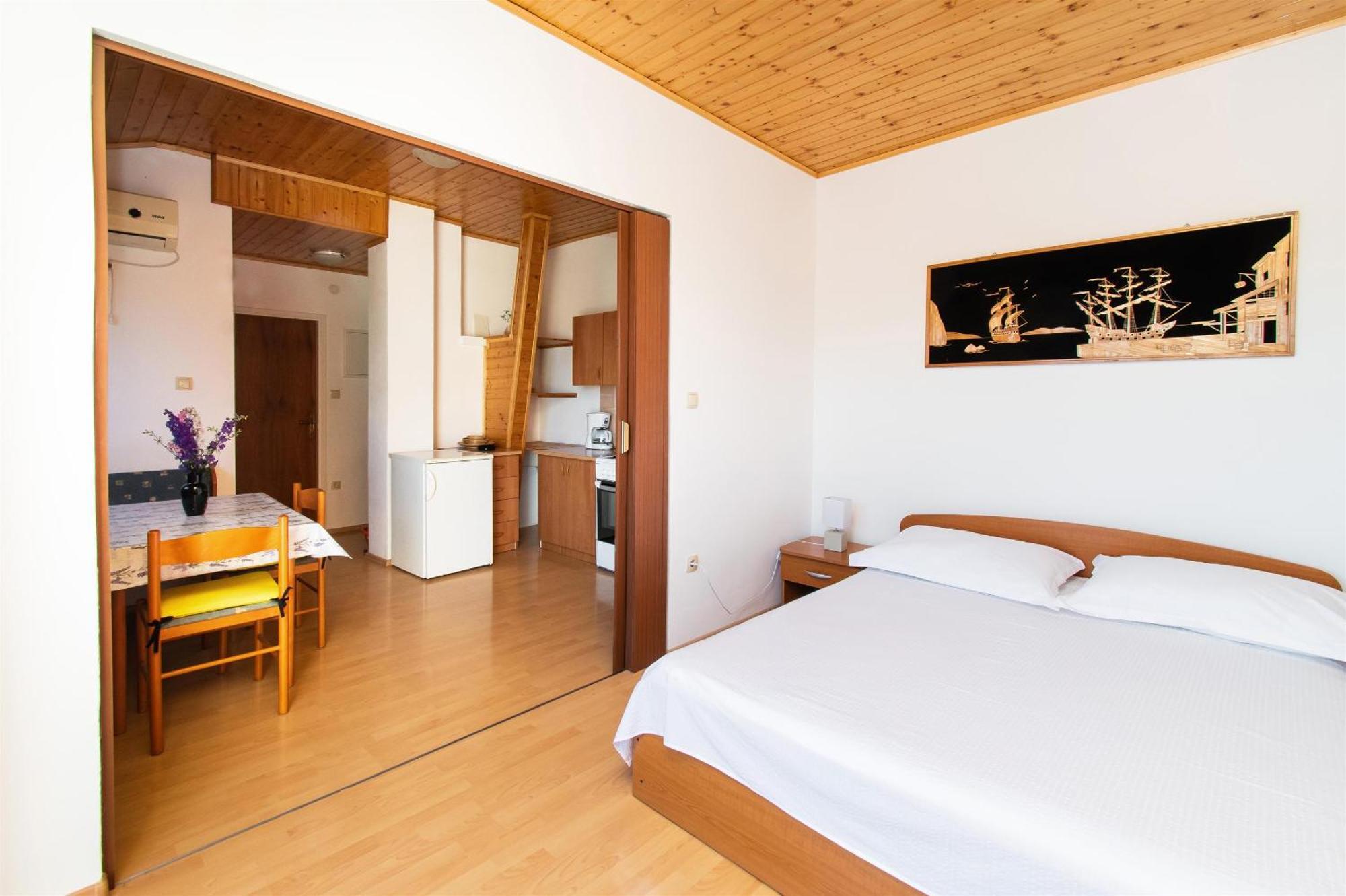 Apartments Green Garden Водице Экстерьер фото